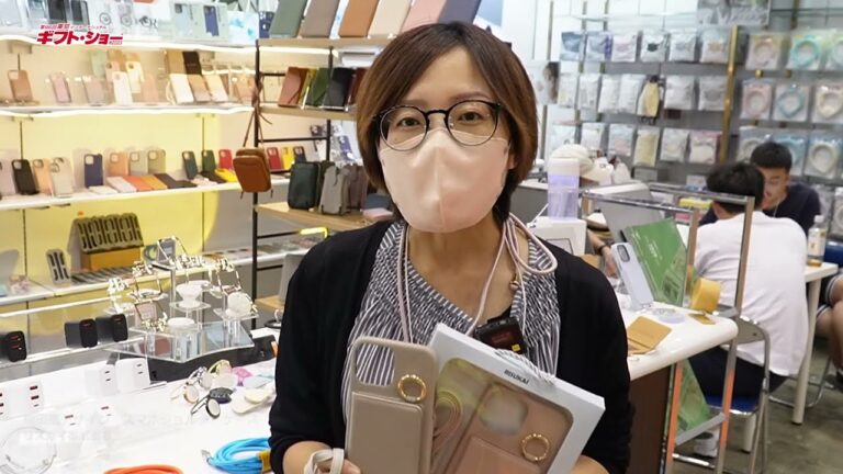 [第96屆東京國際] 韓式設計智能手機肩背包 - 利壽海株式會社
